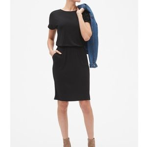 NEW! Banana Republic T-shirt dress